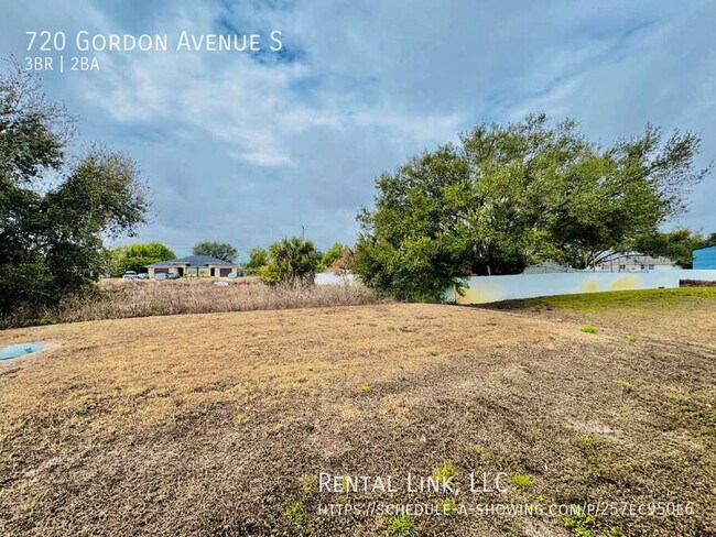 Building Photo - 720 Gordon Ave S