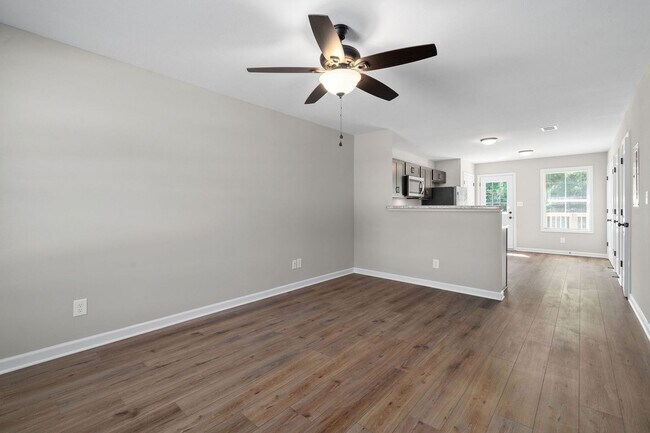 Building Photo - 299 Smithson Ln