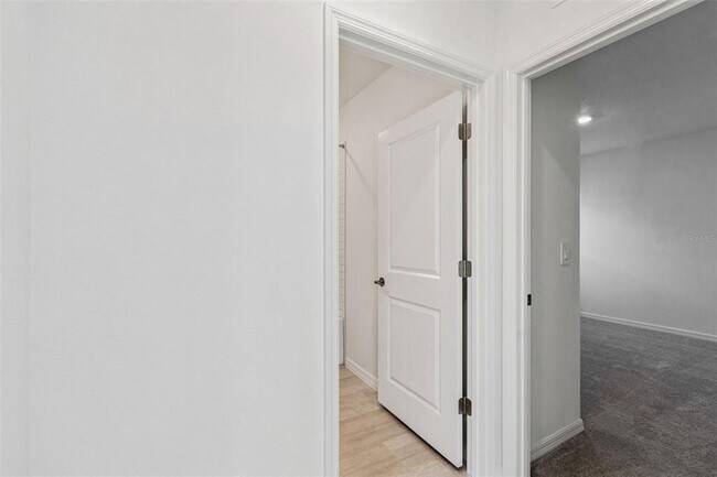 Building Photo - 1712 Tropical Oasis Ave