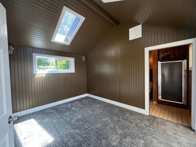 Building Photo - Remodeled 3 Bedroom Plus Office with Large...