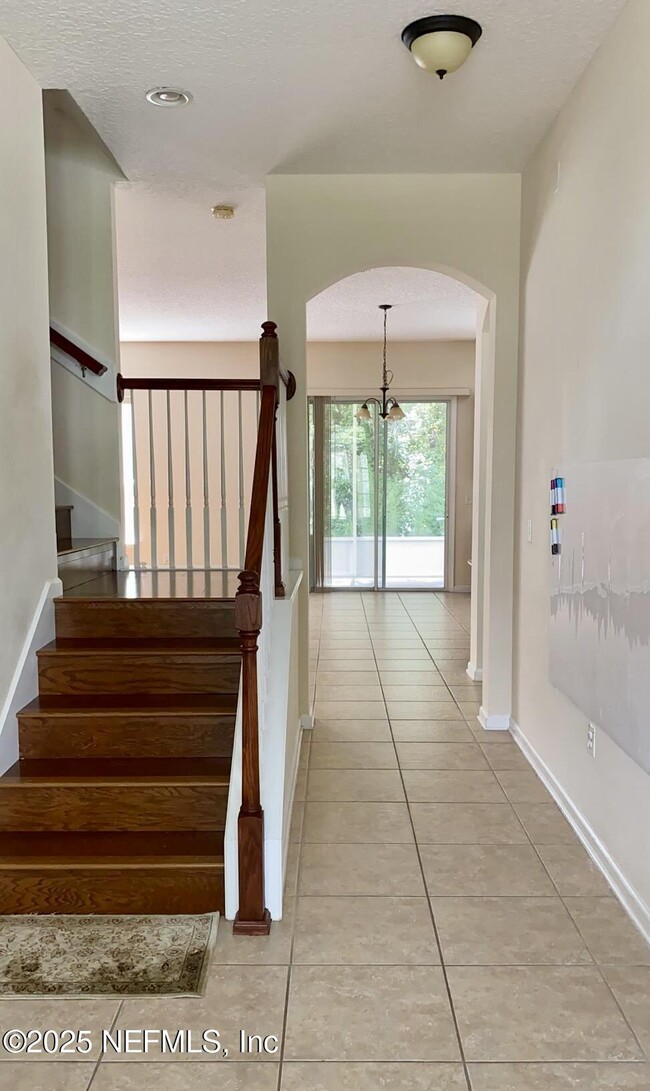 Building Photo - 300 Candlebark Dr