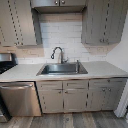 Building Photo - 445 E Francis St