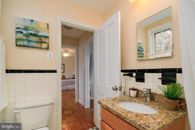 Building Photo - 2712 Ordway St NW