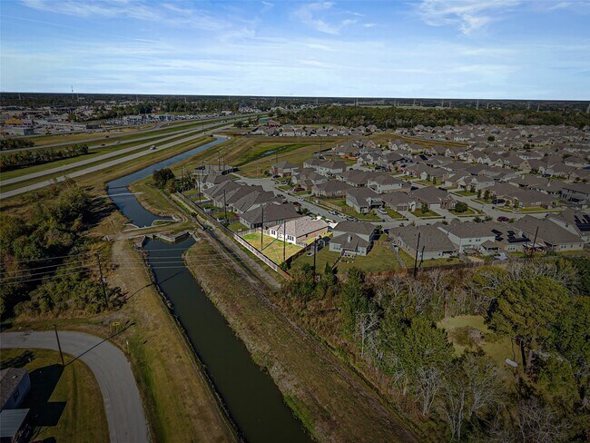 Building Photo - 126 Polar Bear Trl