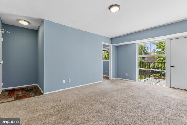 Building Photo - 4903 Americana Dr