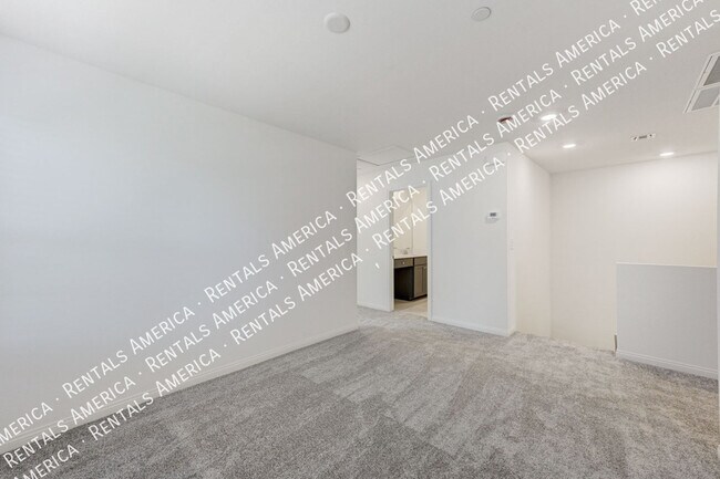 Building Photo - 2491 Rofrano Pl