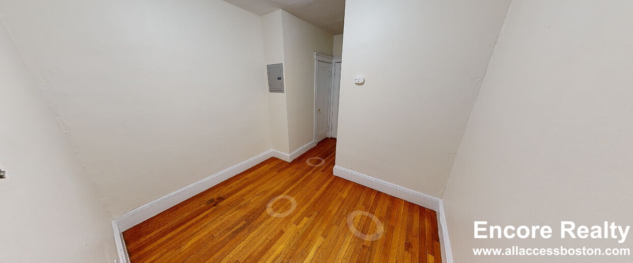 Building Photo - 116 Washington St