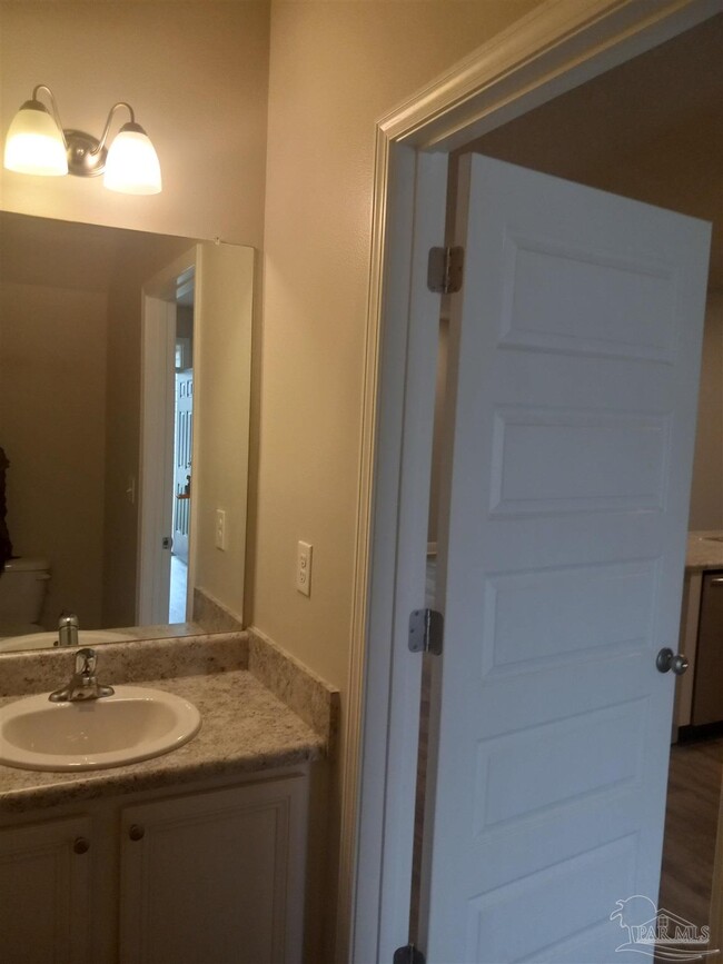 Building Photo - 6077 Royal Port Ct