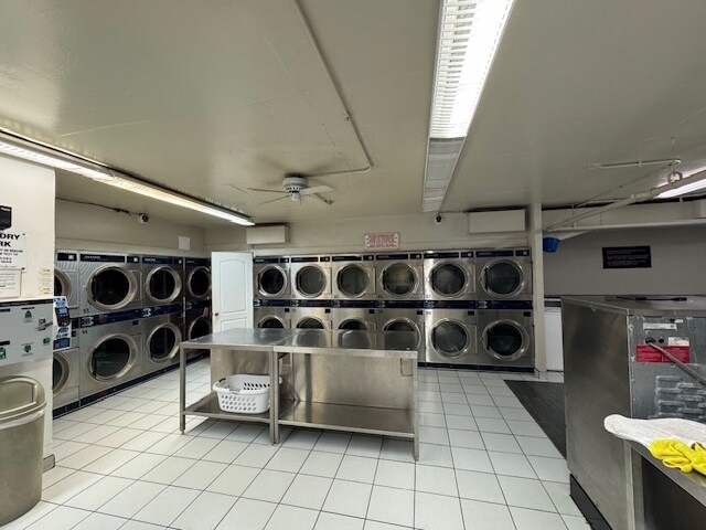 Building Photo - 655 W Irving Park Rd