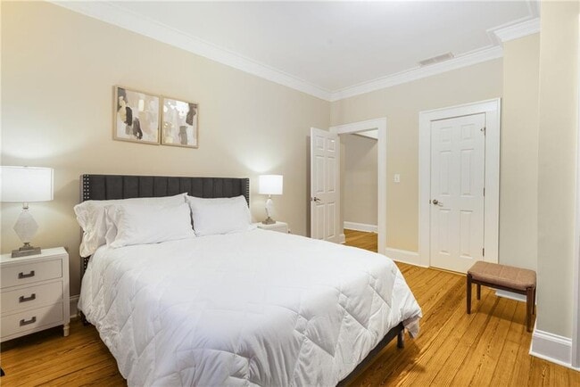 Building Photo - 71 17th St NE