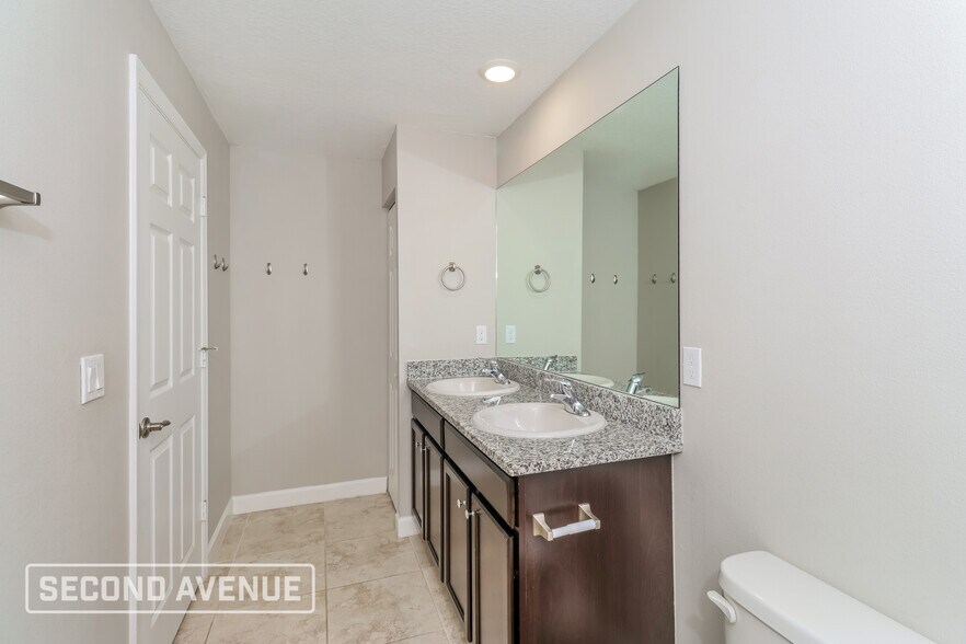 Building Photo - 256 Santo Domingo Ave SW