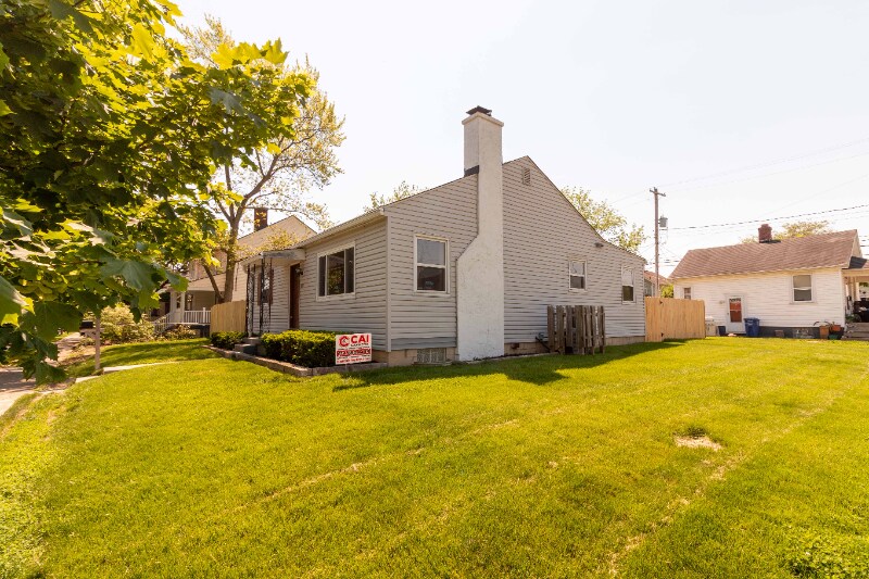 Building Photo - 629 Hanford St