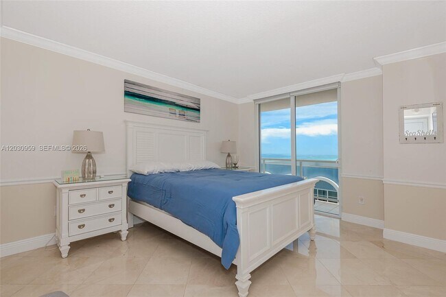 Building Photo - 8855 Collins Ave