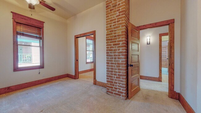 Building Photo - HISTORIC EDO 2/BD 2/BA CONDO