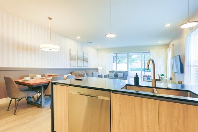 Building Photo - 17441 Hidden Forest Dr