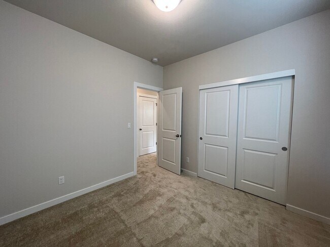 Building Photo - SHOWING 6/14 with Remainder of JUNE RENT F...