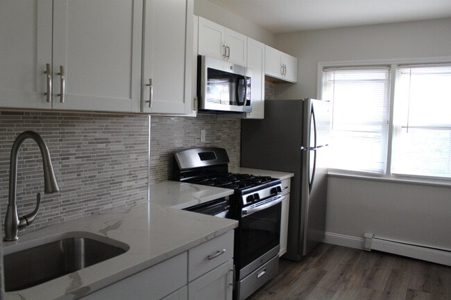 Primary Photo - 509 7th St