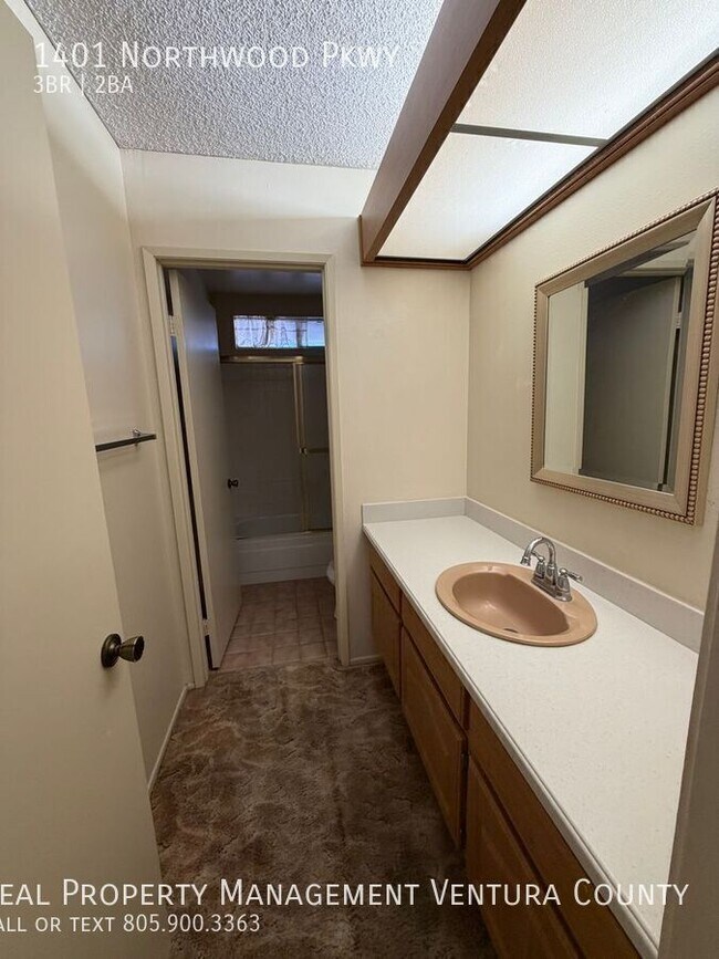 Building Photo - 1401 Northwood Pkwy