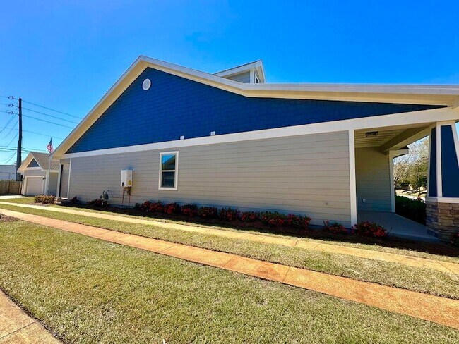 Building Photo - 834 Cannon Ln