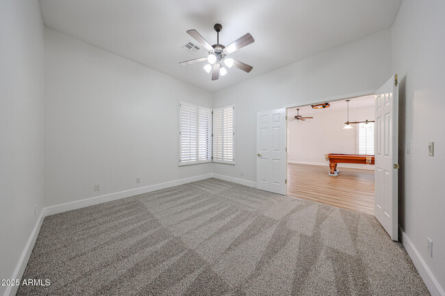 Building Photo - 41735 N Maidstone Ct