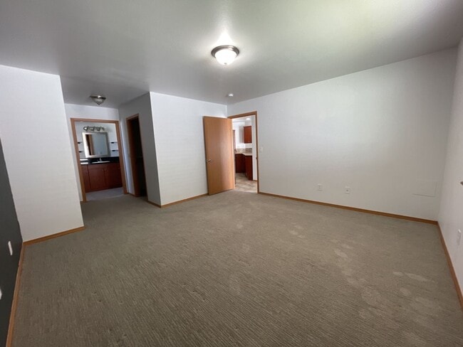 Building Photo - 1586 Meriwether Ave