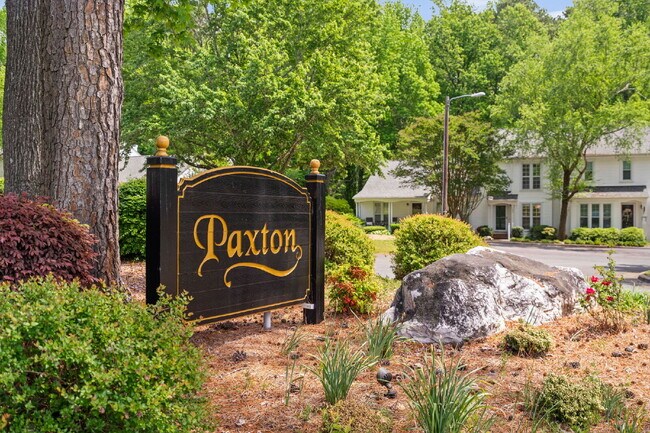 Building Photo - Stylish & Fully Updated 2-Bedroom Townhous...