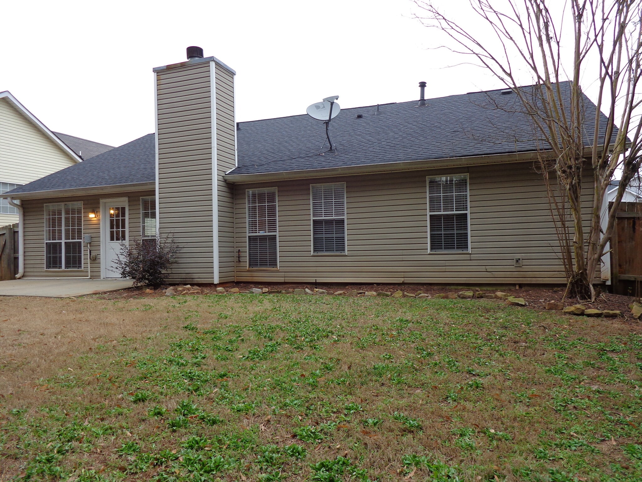 Building Photo - 3730 Sugarbrook Dr