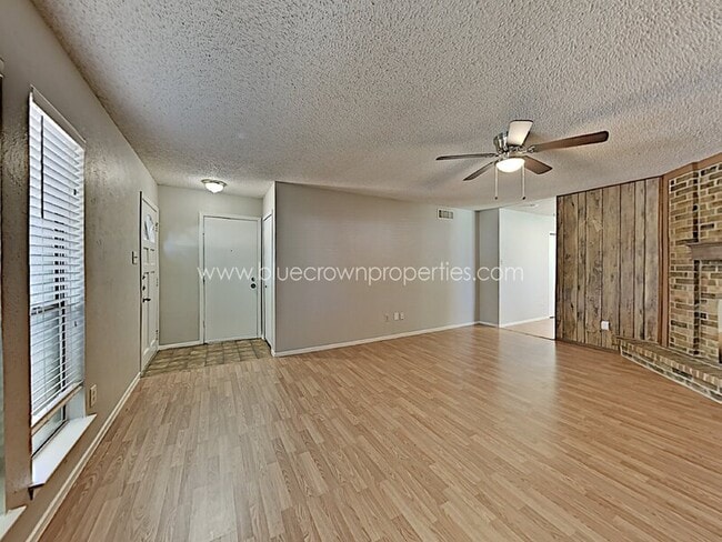 Building Photo - 4202 Glenlawn Ct