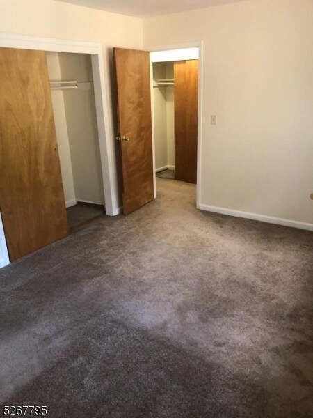 Building Photo - 263 Somerset St