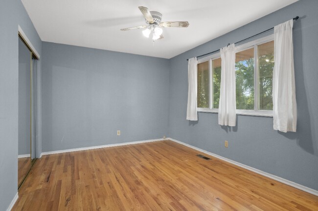 Building Photo - 926 Barbara Ann Ln