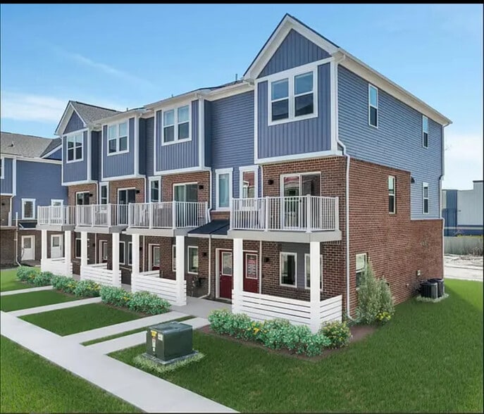 Primary Photo - 813 Canterbury Ln