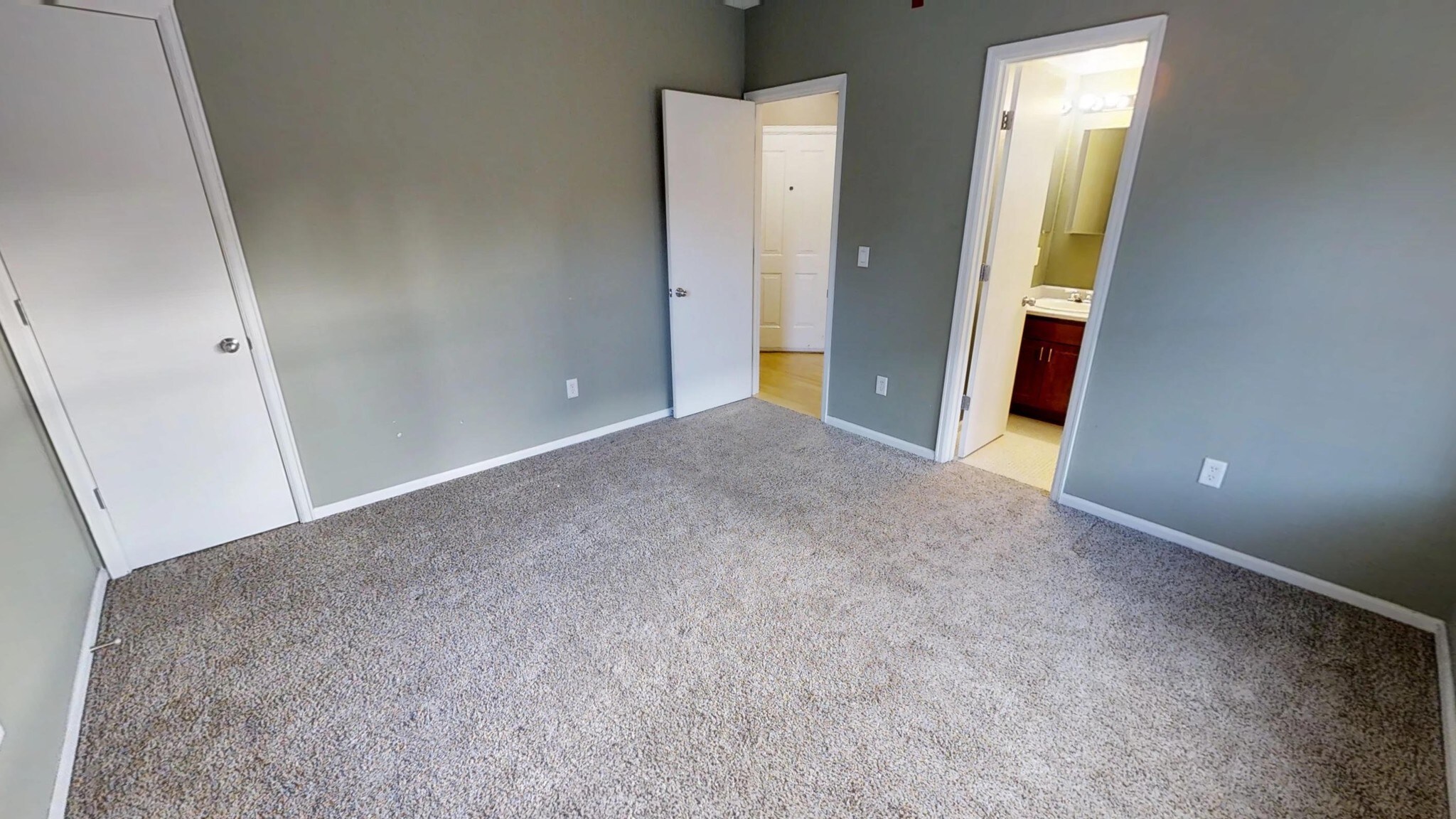 Building Photo - 3038 Umatilla St