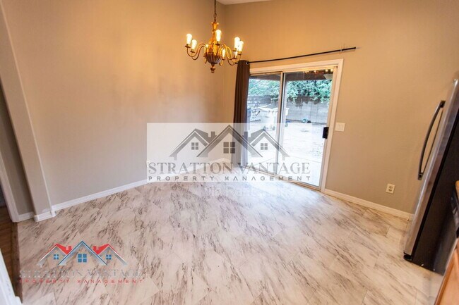 Building Photo - 6714 E Flynn Ave