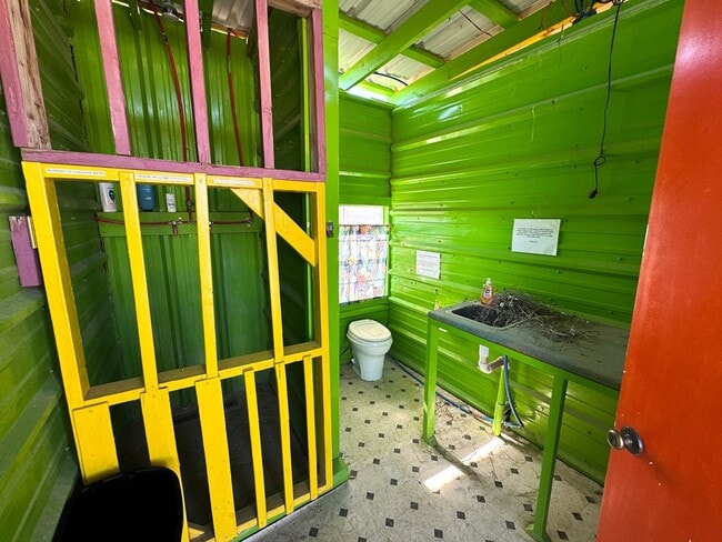 Building Photo - 400 N Smiling Dog Trail