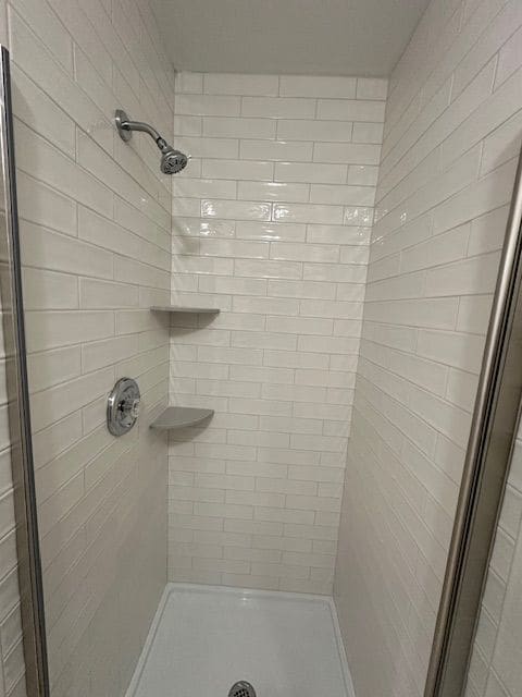 Building Photo - 1001 Roundhouse Ct