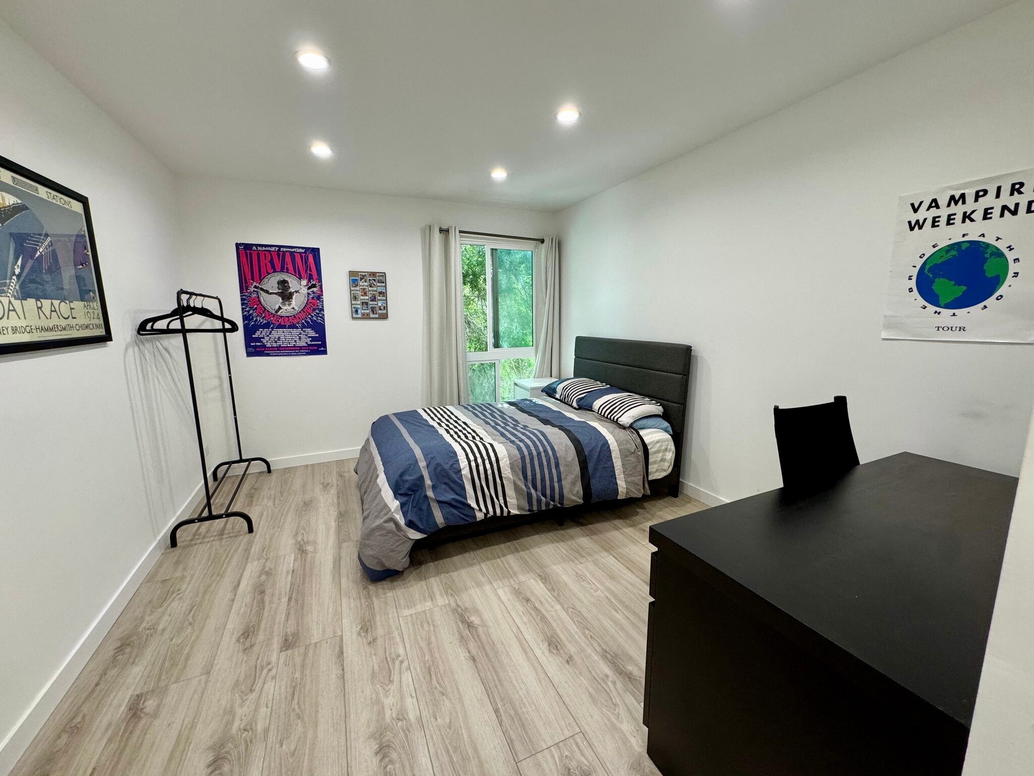 1st bedroom - 1440 Veteran Ave