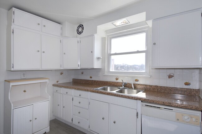 Building Photo - 121 Owendale Ave