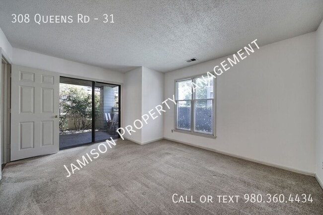 Building Photo - 308 Queens Rd