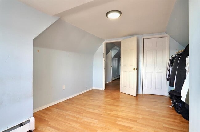 Building Photo - 5 Salter Pl