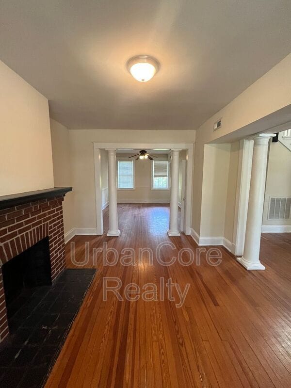 Building Photo - 709 N 35th St