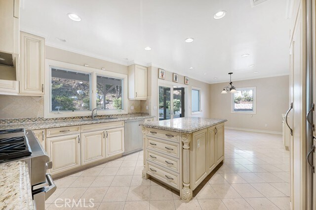Building Photo - 17232 Quesan Pl