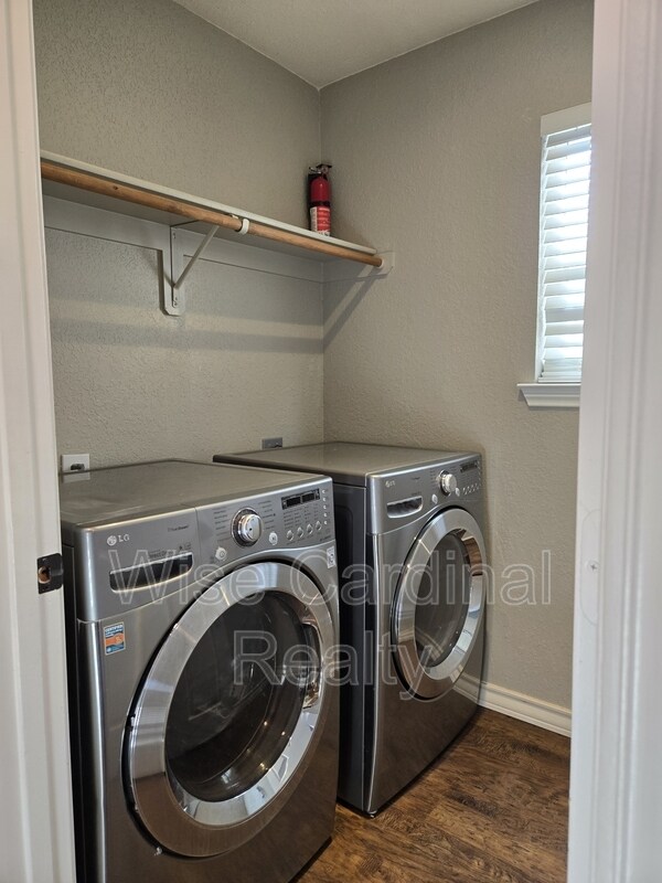 Building Photo - 4924 Harvard Dr