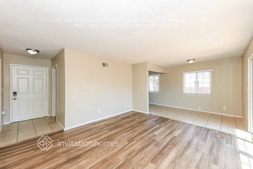 Building Photo - 2815 St Elmo Dr