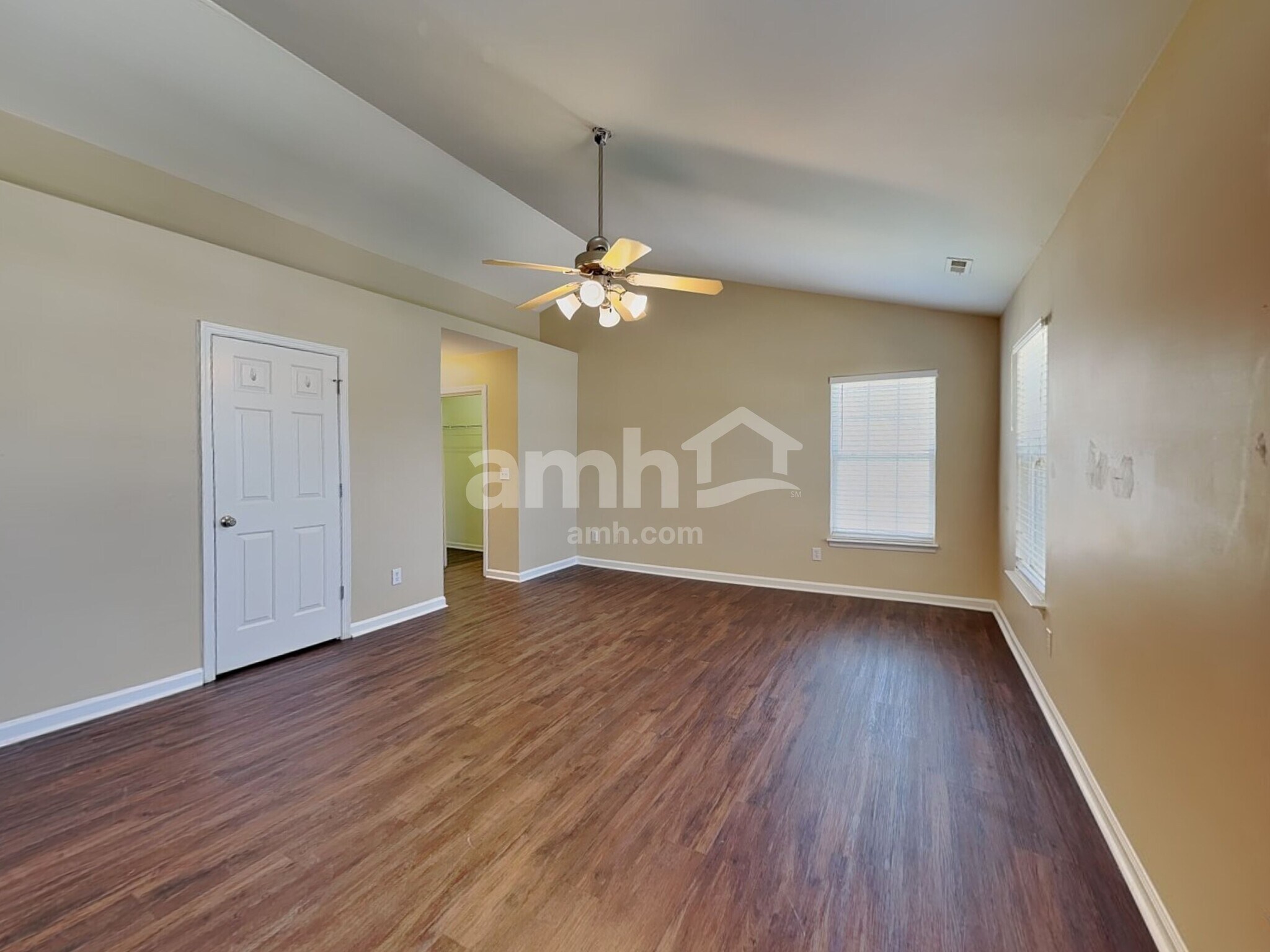 Building Photo - 7036 Spanglers Spring Way
