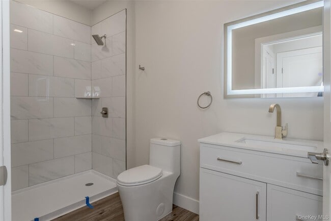 Building Photo - 124 S Main St