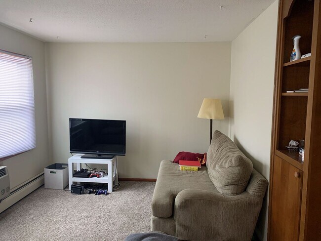 Interior Photo - 11th on Campus