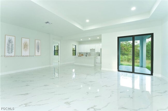 Building Photo - 729 Giorgio Ave