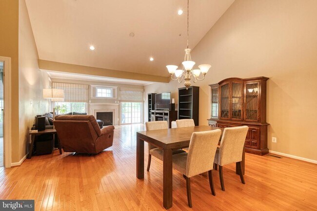Building Photo - 3 bed 3 bath home in Havre de Grace