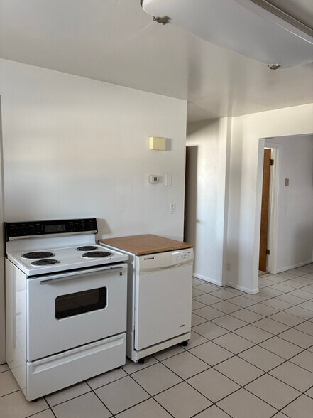 Building Photo - 1317 S 400 E