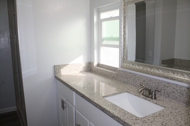 Building Photo - Property Rochester